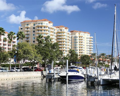 555 5th Avenue Ne Unit 833, St Petersburg