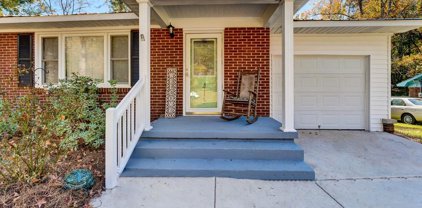 415 Beechwood Cir., Greenwood
