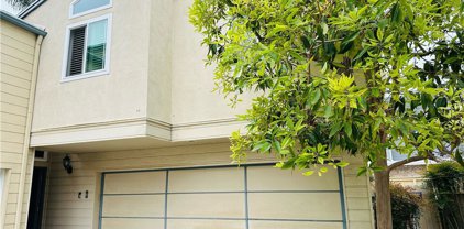 2371 Elden Avenue Unit B, Costa Mesa