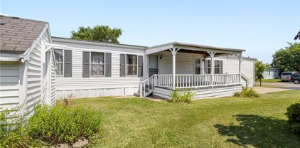 353 Applewood  Drive, Lockport-Town-292600