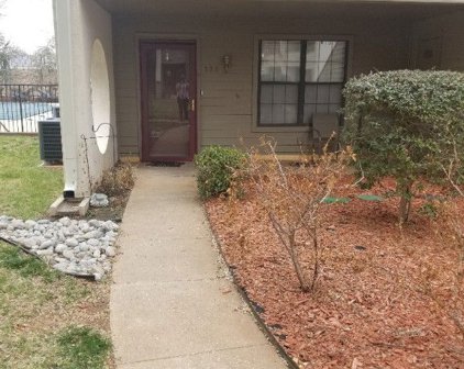 11120 Stratford Place Unit #132, Oklahoma City