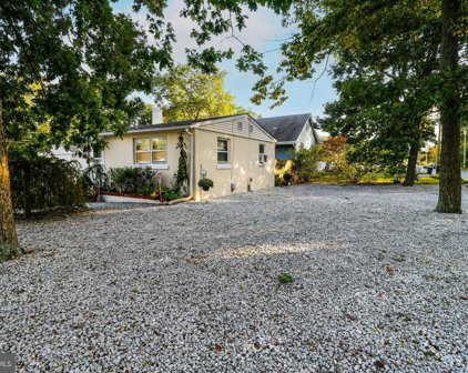 236 Folsom Dr, Brick