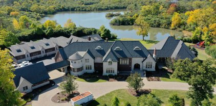 125 Breakenridge Farm Road, Oak Brook