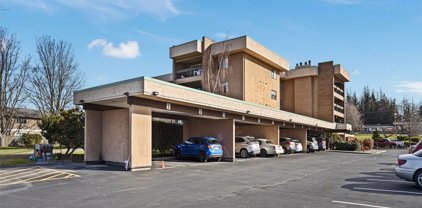 2021 N LaVenture Road Unit #102, Mount Vernon