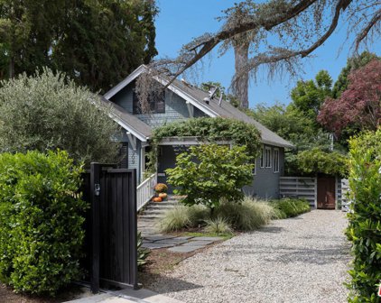 909 Sanborn Avenue, Los Angeles
