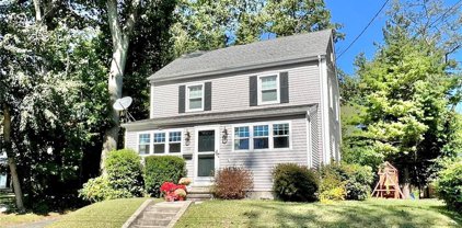 109 Seaview Avenue, West Haven