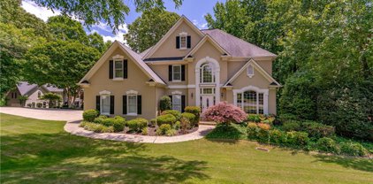 200 Mayglen Court, Woodstock