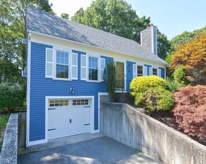 57 Rosewood Ter, Dartmouth