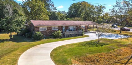 1204 North Main Street, Arab