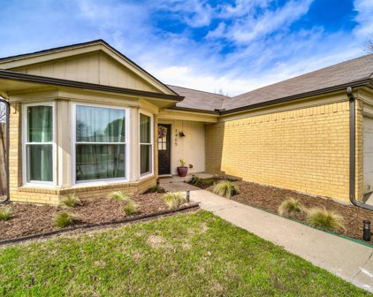 7405 Buttonwood  Drive, Fort Worth