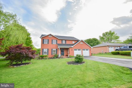 1401 W Stephen St, Martinsburg