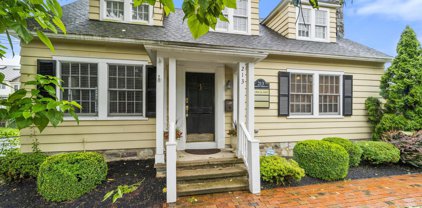 213 Loudoun St Sw, Leesburg