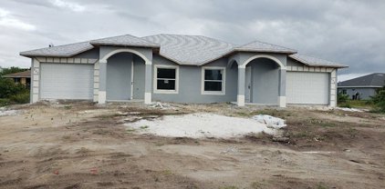 884/886 ALABAMA Road S, Lehigh Acres