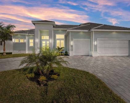 2129 Cape Coral Parkway W, Cape Coral