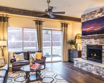 935 Cambria CT 15-22, Hollister