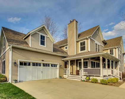 1201 N Chestnut Avenue, Arlington Heights