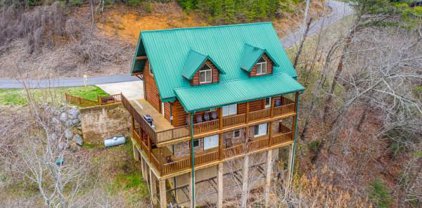 4430 New Pioneer Trail, Pigeon Forge