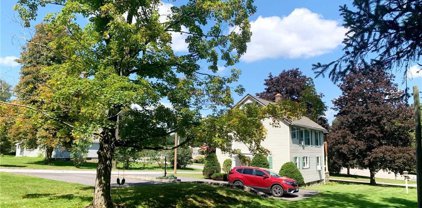 892 New Harwinton Road, Torrington