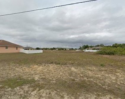 2206 Christopher Avenue N, Lehigh Acres