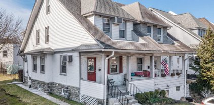 830-832 Montgomery Ave, Narberth