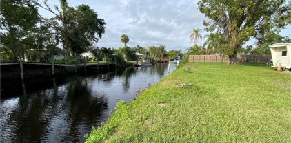 2267 Queen Anne  Drive, Fort Myers