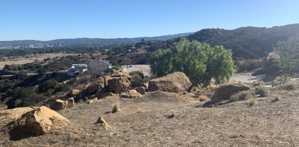 0  Woolsey Canyon, West Hills