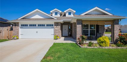 308 Post Oak  Avenue, Gentry