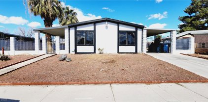 5236 Sir James Way, Las Vegas