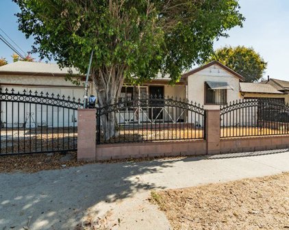 7940 Vineland Avenue, Sun Valley