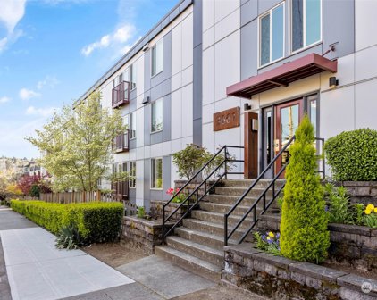 3661 Phinney Avenue N Unit #407, Seattle