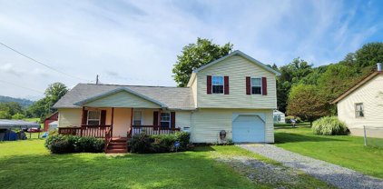 21 Log Town Rd, Ansted