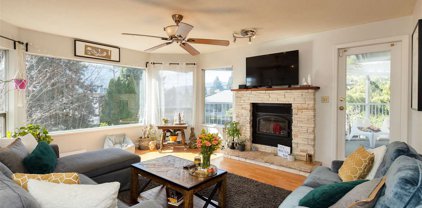 332 St. Patricks Avenue, North Vancouver
