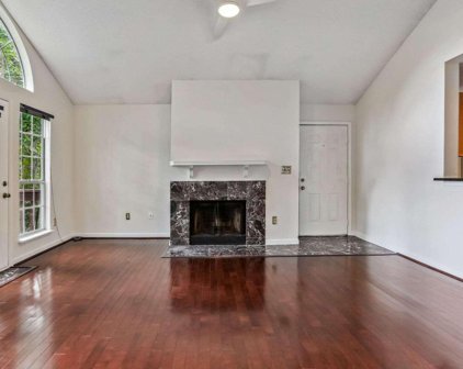 612 Cypress Pointe Street, Johns Creek
