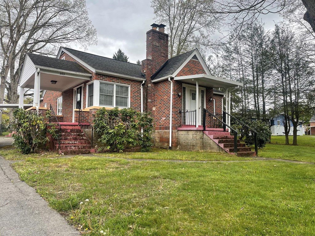 Real Estate For Sale Beckley WV MLS 84051 303 Crescent Road