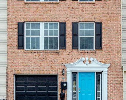 711 Grant Dr, Hanover