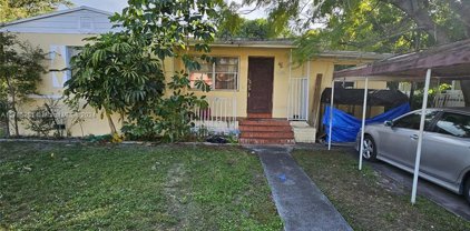 910 Nw 133rd St, North Miami