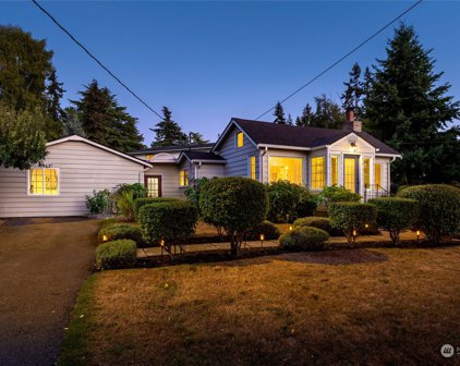8614 Bowdoin Way, Edmonds