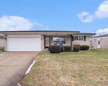 14463 DRESDEN, Sterling Heights