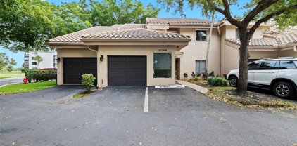 16364 Malibu Dr Unit #40, Weston