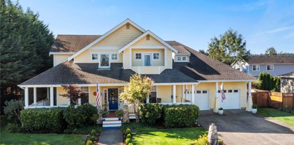 2228 13th Avenue NW, Puyallup