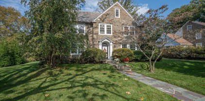 106 Sunset Ln, Haverford