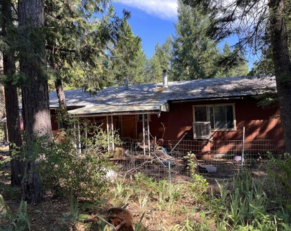7702 Woodland Way, Shingletown