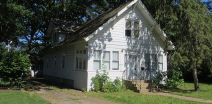 145 N Hickory Avenue, Bartlett