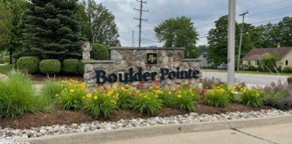 6853 Boulder Pointe Dr. #39, Washington Twp