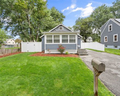 22 Douglas Rd, Ashland