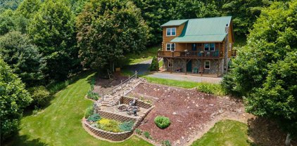 159 Spring Creek Drive, West Jefferson