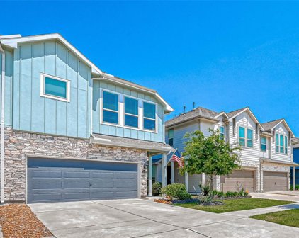 22738 Sutherland Bend Lane, Richmond