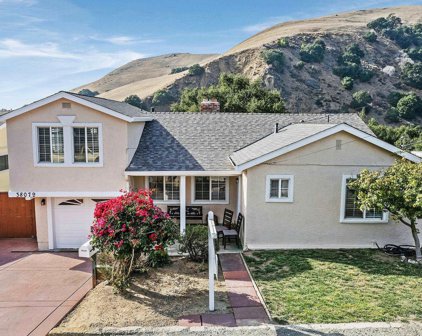 38079 Stenhammer Dr, Fremont