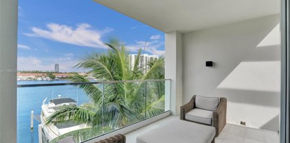 3750 Yacht Club Dr Unit #TH2, Aventura