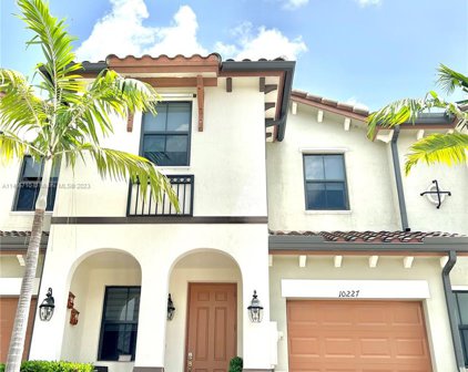 10227 Nw 89th Ter, Doral